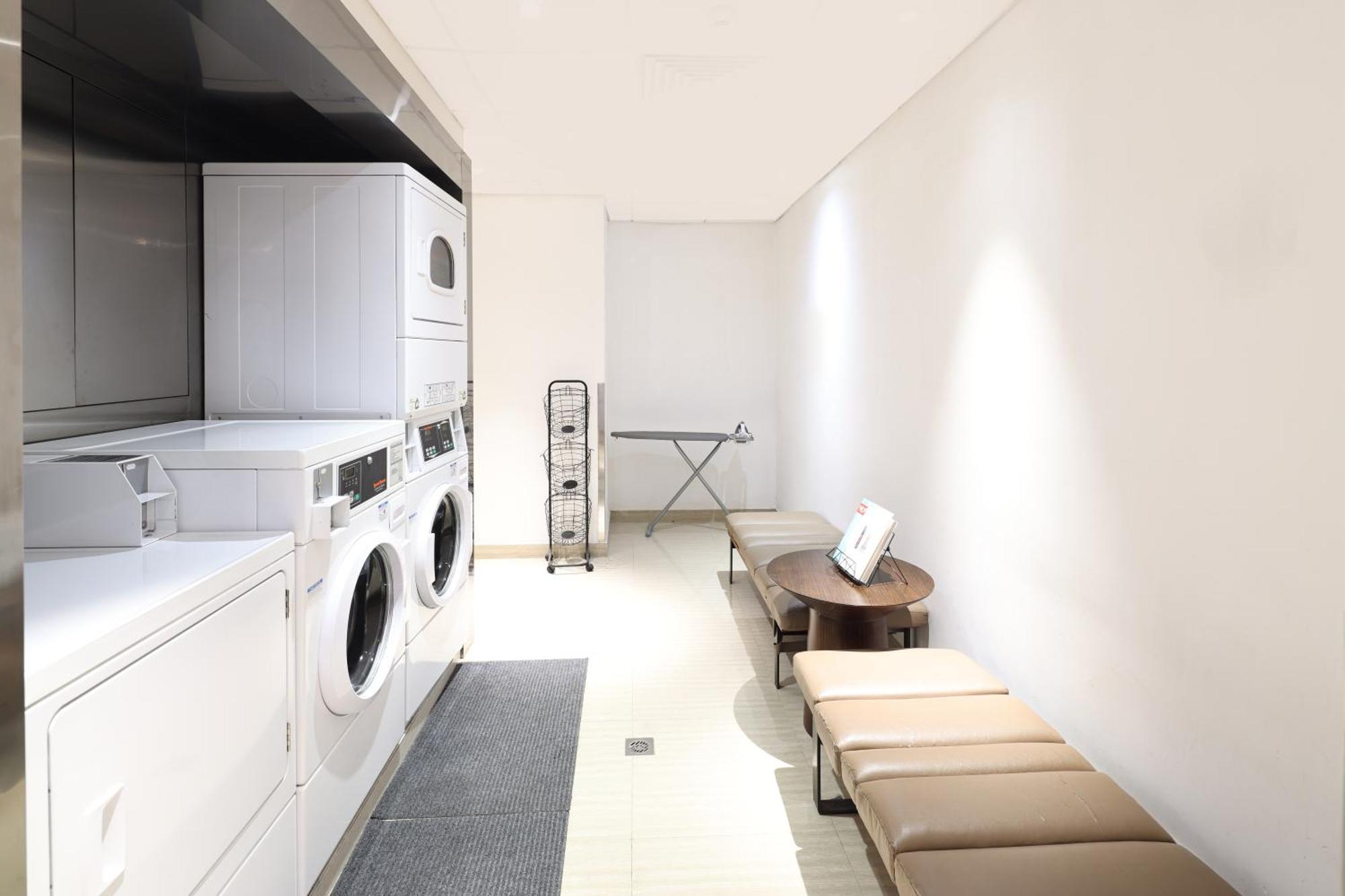 Hotel Hyatt House Hongqiao Cbd 4*