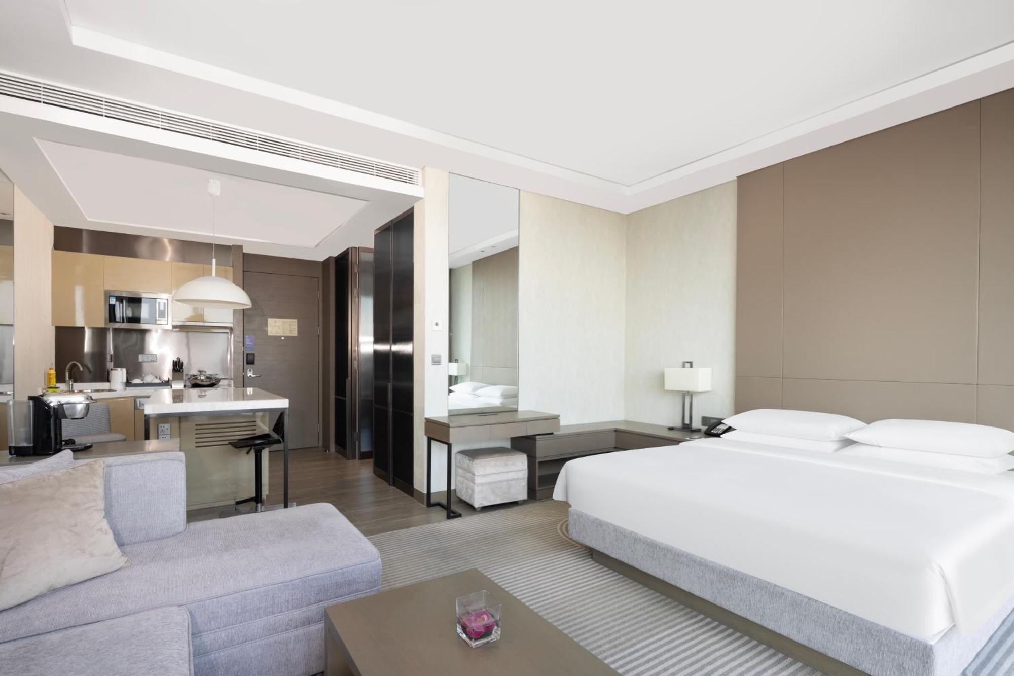 Hotel Hyatt House Hongqiao Cbd 4*